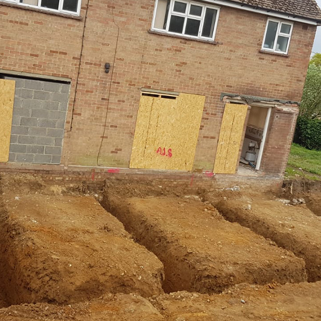 WhatsApp Image 2024-02-28 at 08.09.03 (1)